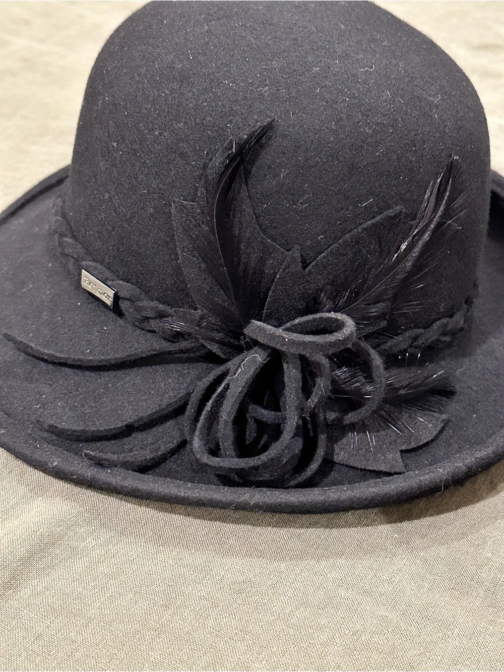 Women's Betmar New York Feather Black Hat